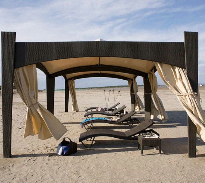 Aluminum And Metal Patio Pergola