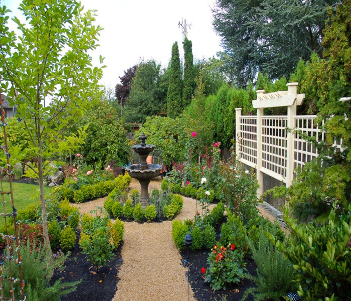 Trellis Garden Decor 5