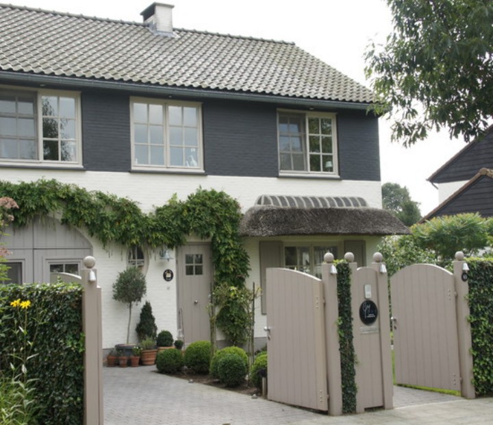 Trellises Condominium is Grown 3