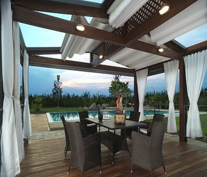 Retractable Awnings Pergolas 10