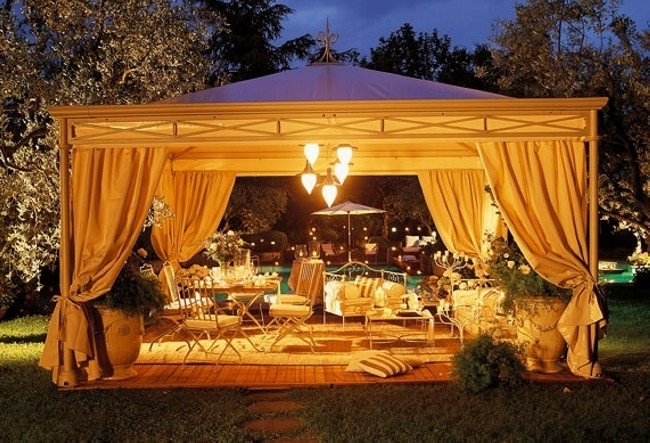 Gazebo Decorating 10