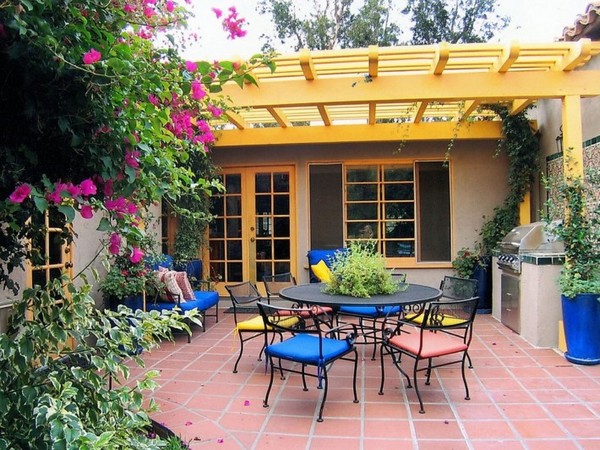 Pergola in Front Yard