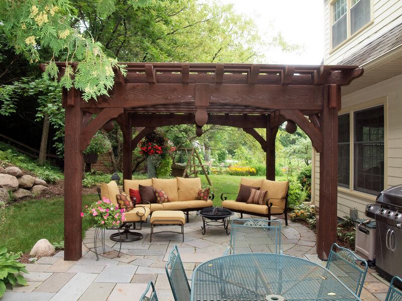 pergola dining room