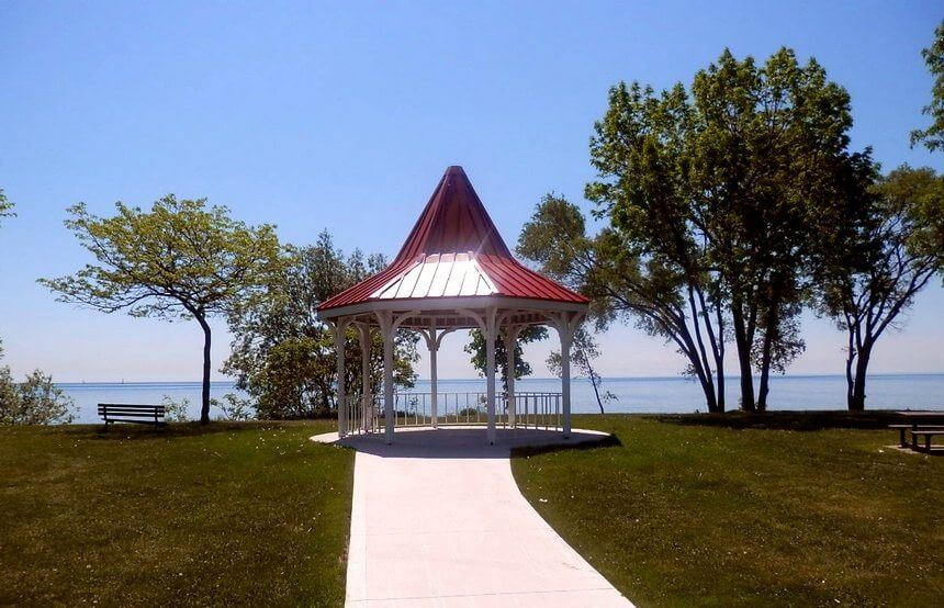 Lakeside Gazebo Design Ideas 10