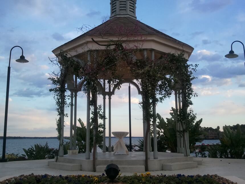 Lakeside Gazebo Design Ideas 4