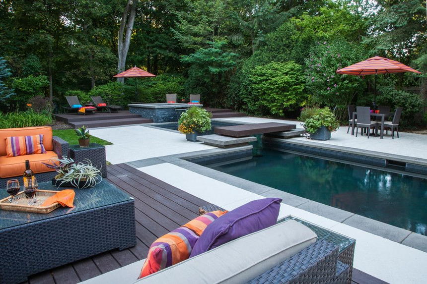 Luxury Outdoor Hot Tubs and Modern Spas (17)