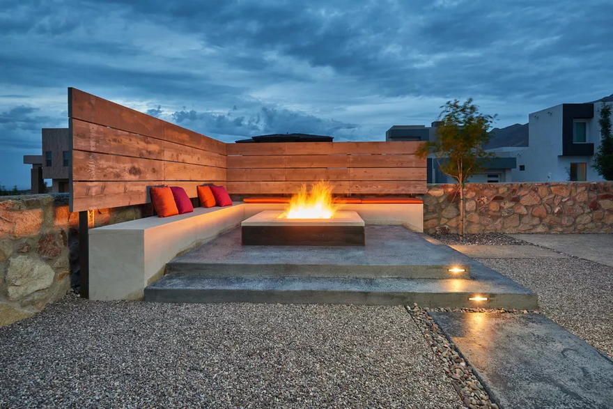Outdoor Living Space (4)