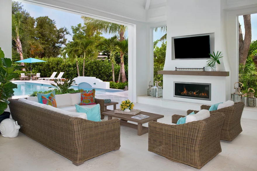 Outdoor Living Space (40)