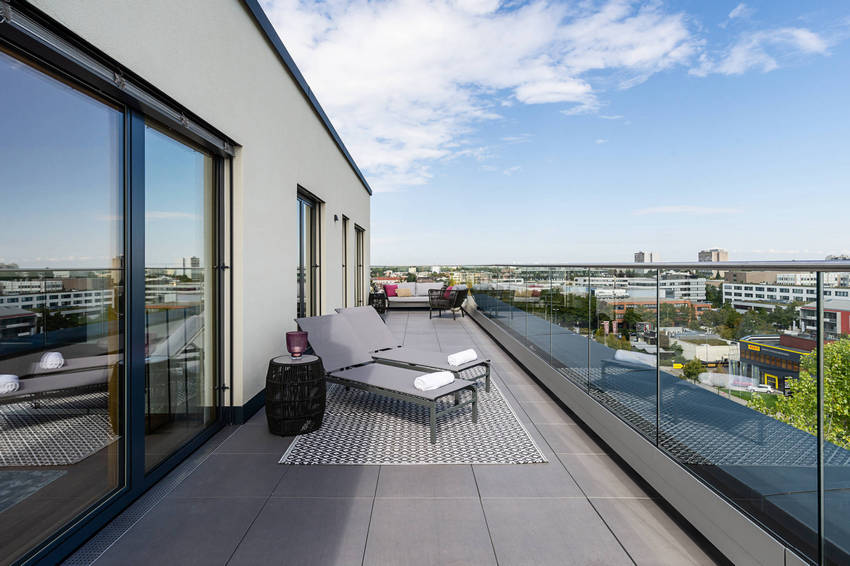 Outdoor Patio Living Spaces (18)