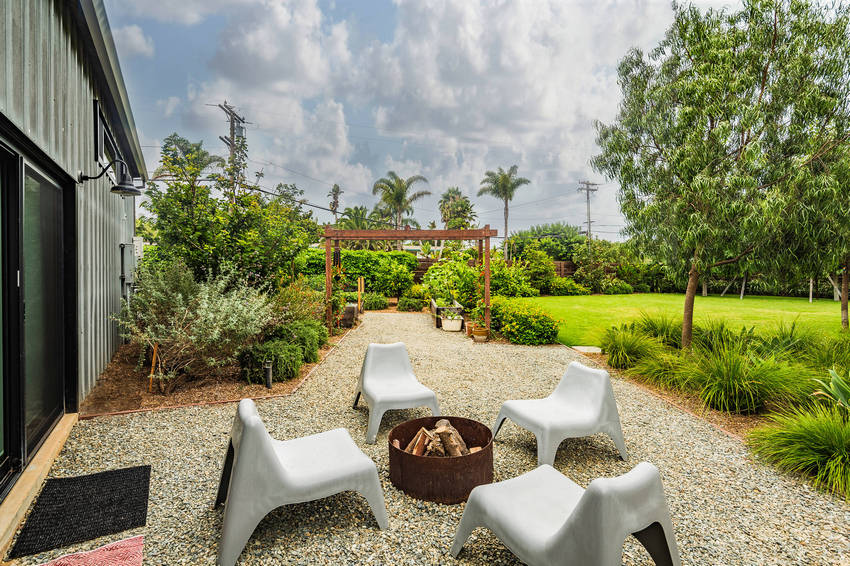 Outdoor Patio Living Spaces (2)