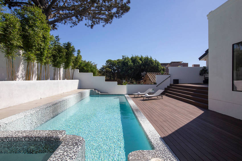 Outdoor Patio Living Spaces (20)