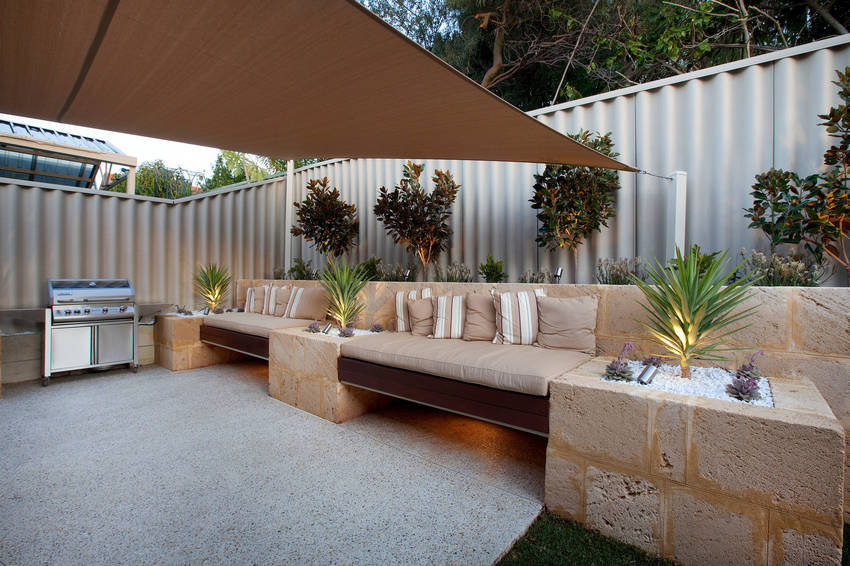Outdoor Patio Living Spaces (23)