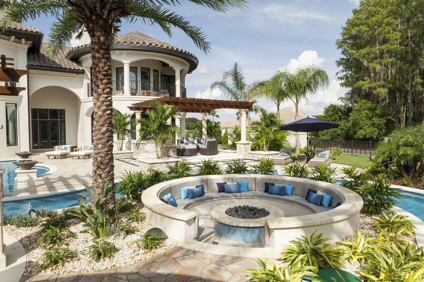 Outdoor Patio Living Spaces (31)