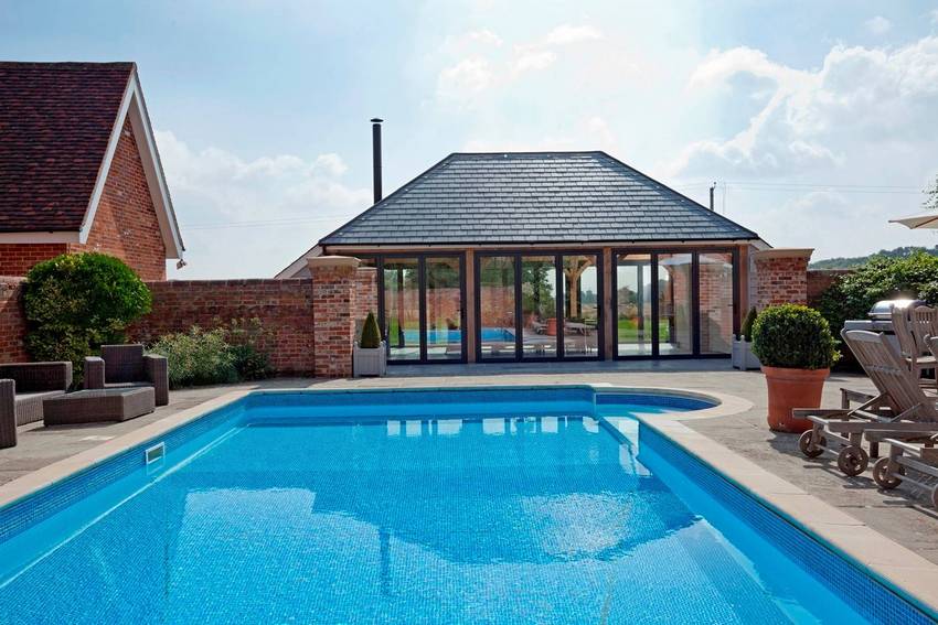 Outdoor Patio Living Spaces (32)