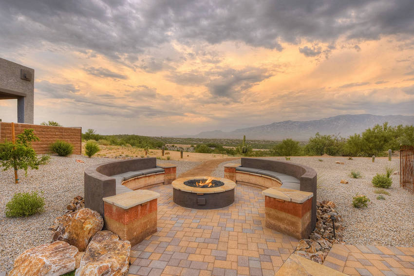 Outdoor Patio Living Spaces (41)