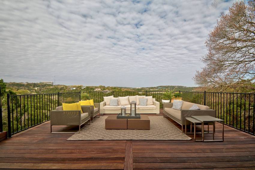 Outdoor Patio Living Spaces (58)