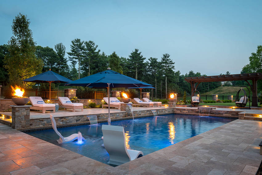 Outdoor Patio Living Spaces (8)